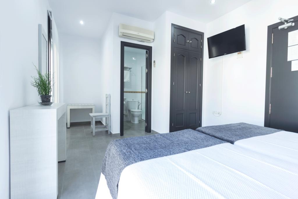 Hostal El Yunque Conil De La Frontera Rom bilde
