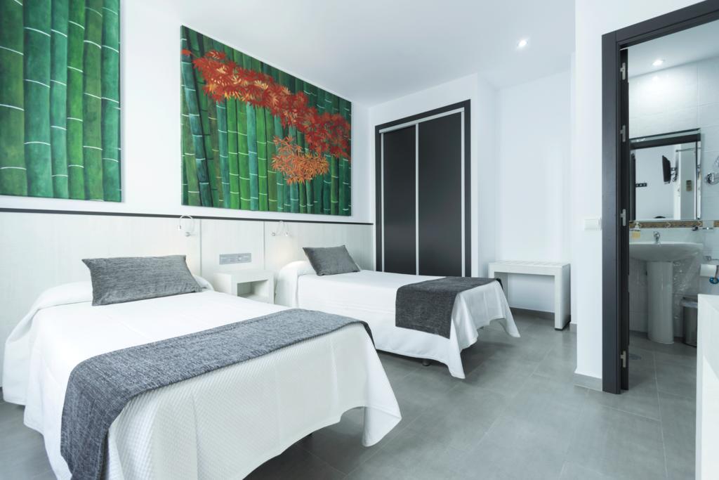 Hostal El Yunque Conil De La Frontera Rom bilde